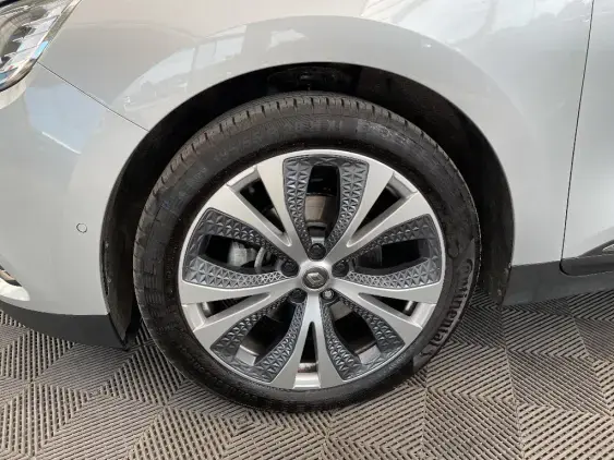 RENAULT SCENIC IV - voiture d'occasion - Photo 23