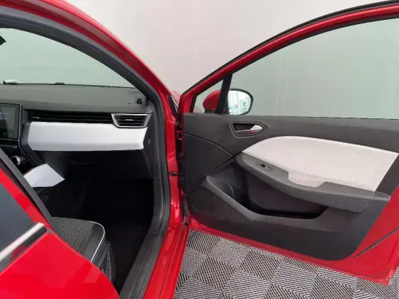 RENAULT CLIO V - voiture d'occasion - Photo 20