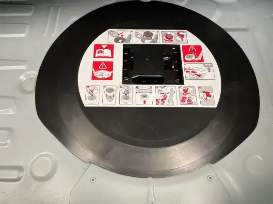 RENAULT CLIO IV - voiture d'occasion - Photo 17