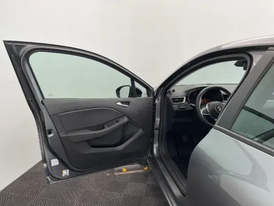 RENAULT CLIO V - voiture d'occasion - Photo 18