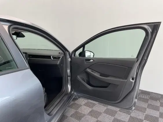 RENAULT CLIO V - voiture d'occasion - Photo 19