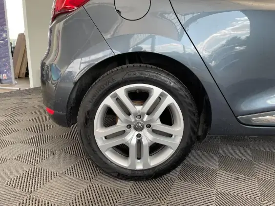 RENAULT CLIO IV - voiture d'occasion - Photo 25