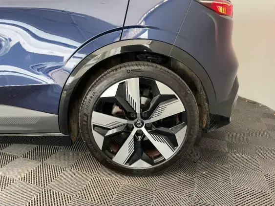 RENAULT MEGANE V - voiture d'occasion - Photo 24