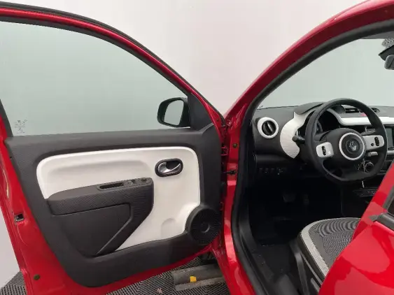 RENAULT TWINGO ELECTRIQUE III - voiture d'occasion - Photo 18