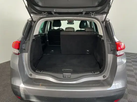 RENAULT SCENIC IV - voiture d'occasion - Photo 16