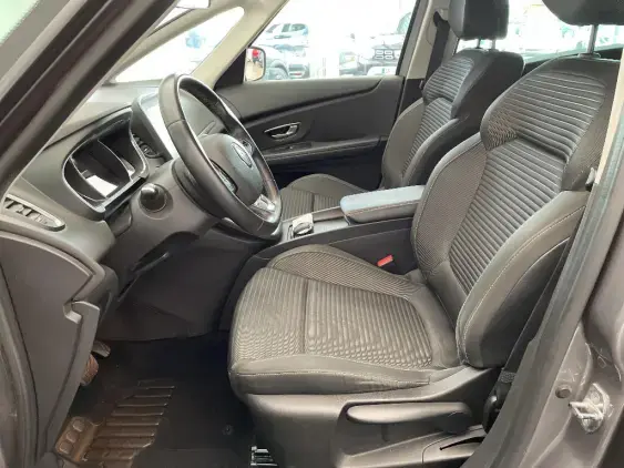 RENAULT SCENIC IV - voiture d'occasion - Photo 18