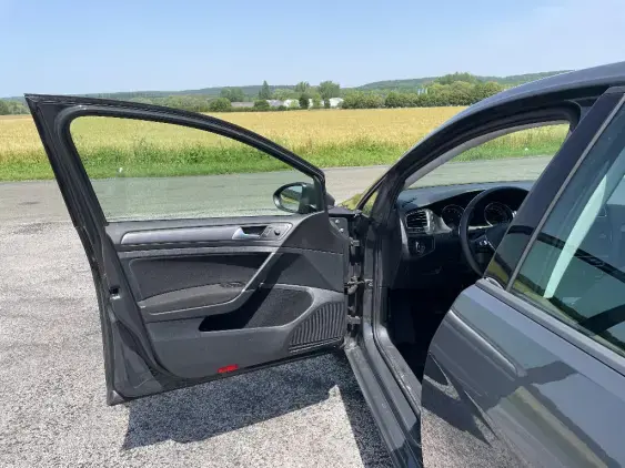 VOLKSWAGEN GOLF VII - voiture d'occasion - Photo 19
