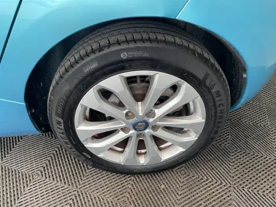 RENAULT ZOE - voiture d'occasion - Photo 24