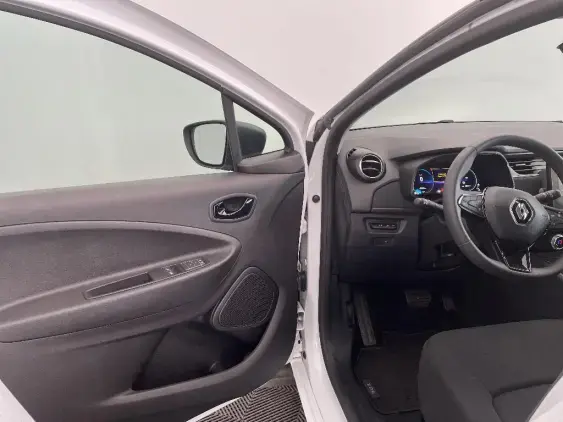RENAULT ZOE - voiture d'occasion - Photo 18