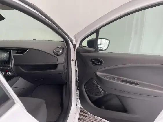 RENAULT ZOE - voiture d'occasion - Photo 19