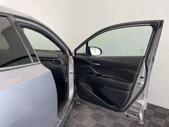 TOYOTA C-HR - voiture d'occasion - Photo 20