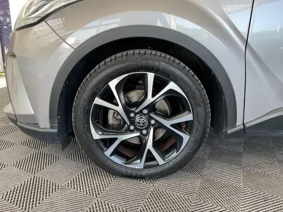 TOYOTA C-HR - voiture d'occasion - Photo 23