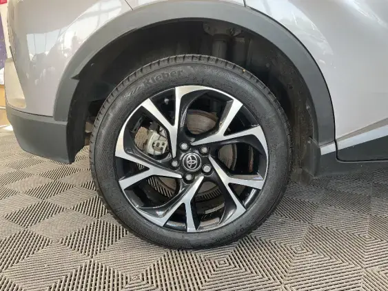 TOYOTA C-HR - voiture d'occasion - Photo 25