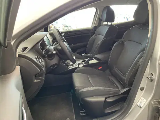 RENAULT MEGANE IV - voiture d'occasion - Photo 18