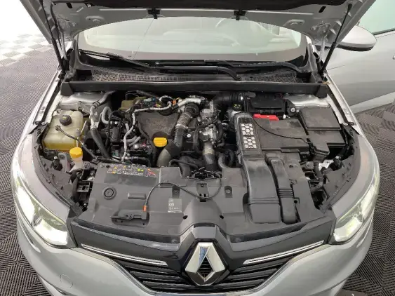 RENAULT MEGANE IV - voiture d'occasion - Photo 21