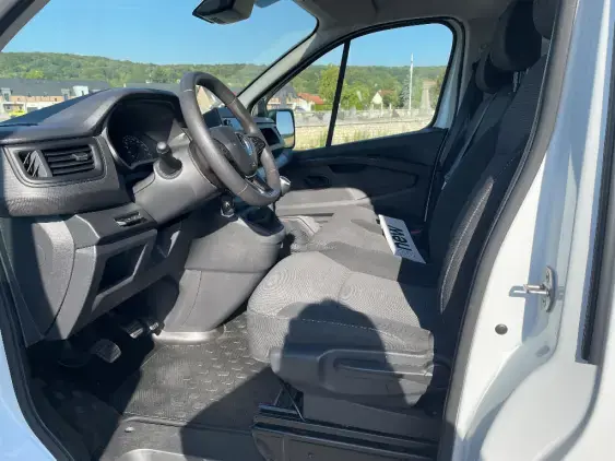 RENAULT TRAFIC FG III - voiture d'occasion - Photo 16