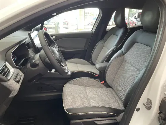 RENAULT CLIO V - voiture d'occasion - Photo 18