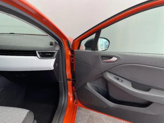 RENAULT CLIO V - voiture d'occasion - Photo 19