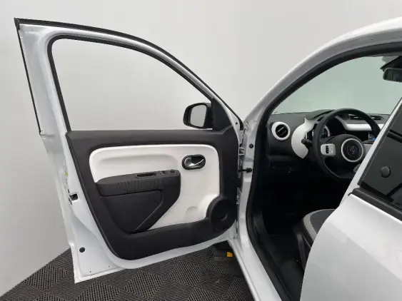 RENAULT TWINGO ELECTRIQUE III - voiture d'occasion - Photo 18