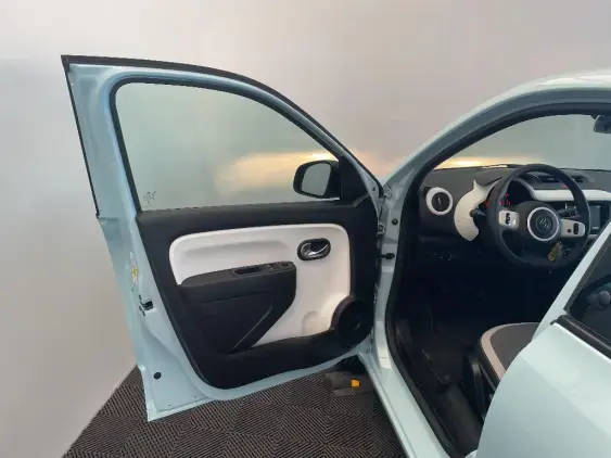RENAULT TWINGO III - voiture d'occasion - Photo 17