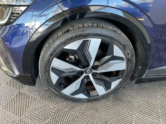 RENAULT MEGANE V - voiture d'occasion - Photo 22
