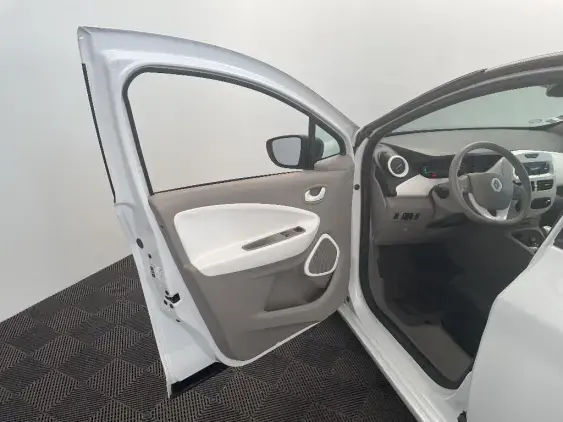 RENAULT ZOE - voiture d'occasion - Photo 17