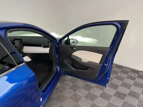 RENAULT CLIO V - voiture d'occasion - Photo 20