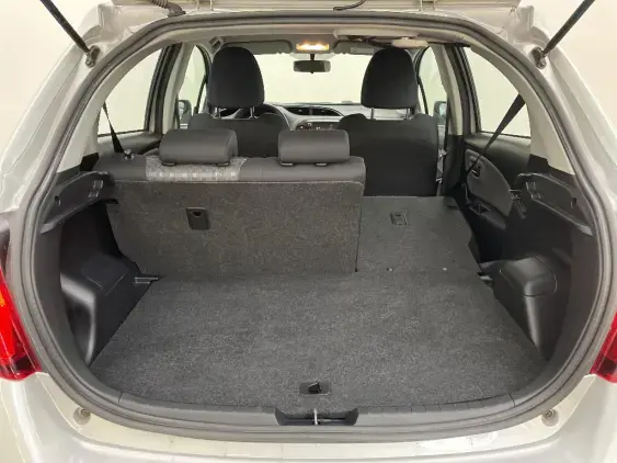 TOYOTA YARIS III - voiture d'occasion - Photo 16