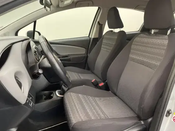 TOYOTA YARIS III - voiture d'occasion - Photo 18