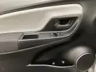 TOYOTA YARIS III - Photo 19