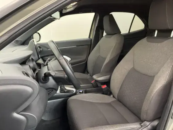 TOYOTA YARIS CROSS I - voiture d'occasion - Photo 18