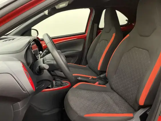 TOYOTA AYGO X - voiture d'occasion - Photo 18