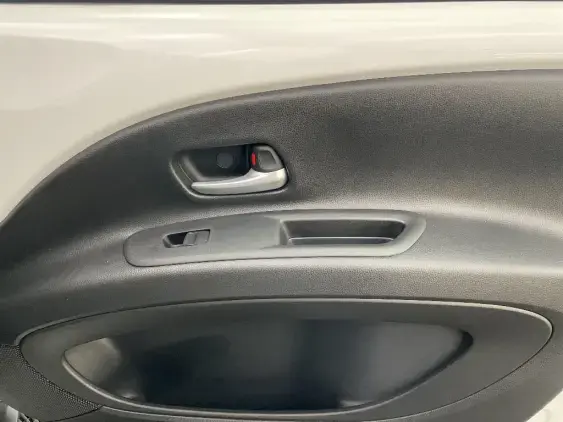 TOYOTA AYGO X - voiture d'occasion - Photo 20