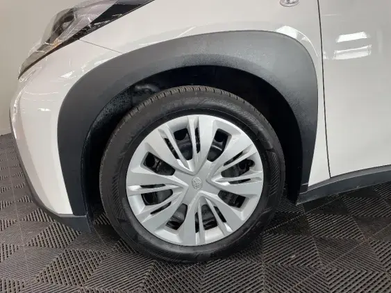 TOYOTA AYGO X - voiture d'occasion - Photo 23