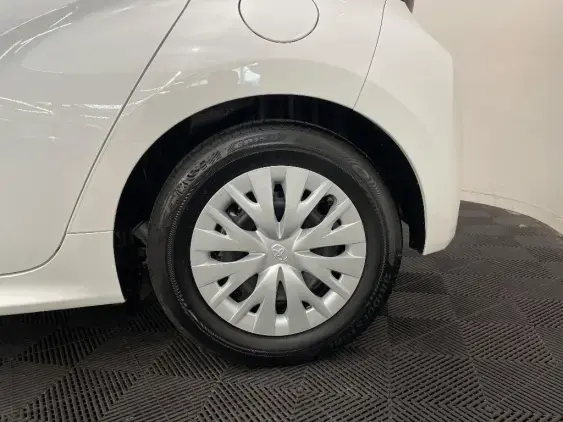 TOYOTA YARIS IV - voiture d'occasion - Photo 24