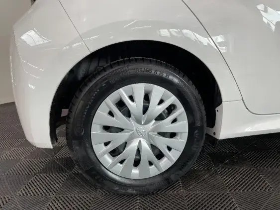 TOYOTA YARIS IV - voiture d'occasion - Photo 25