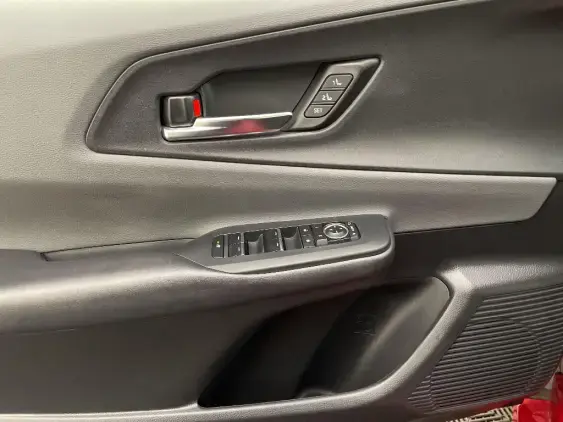 TOYOTA PRIUS V - voiture d'occasion - Photo 19