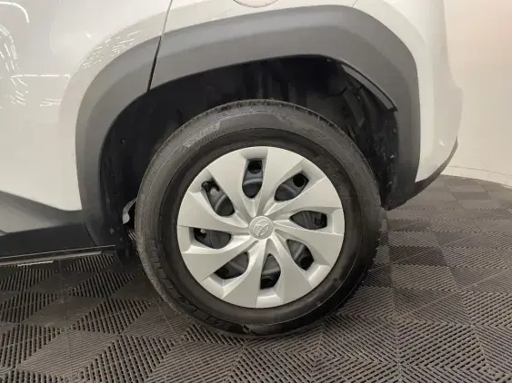 TOYOTA YARIS CROSS I - voiture d'occasion - Photo 24