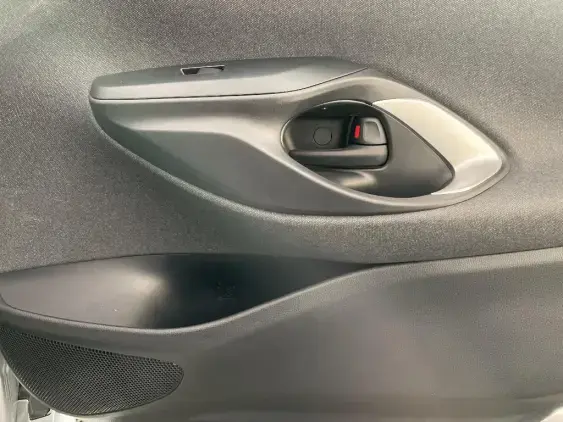 TOYOTA YARIS IV - voiture d'occasion - Photo 20