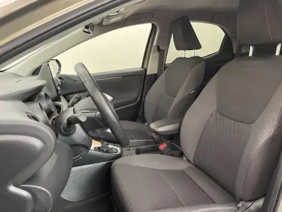 TOYOTA YARIS IV - voiture d'occasion - Photo 18