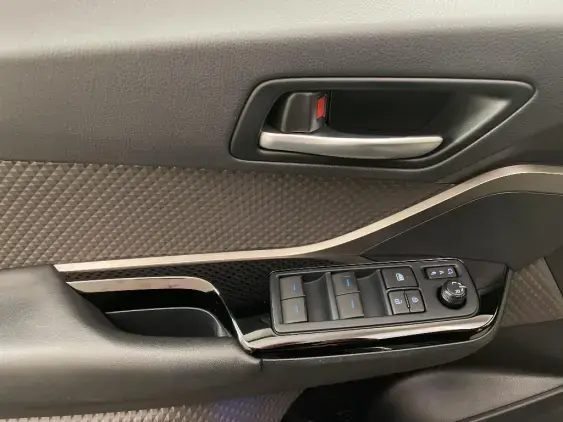 TOYOTA C-HR - voiture d'occasion - Photo 17