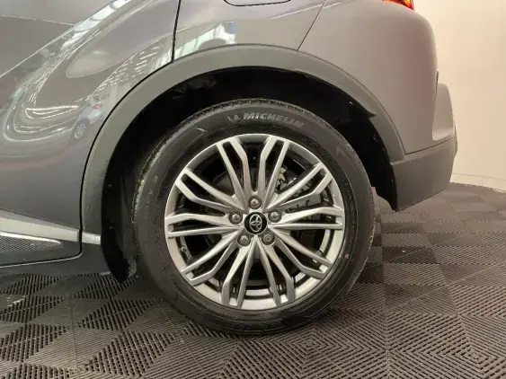 TOYOTA C-HR - voiture d'occasion - Photo 24