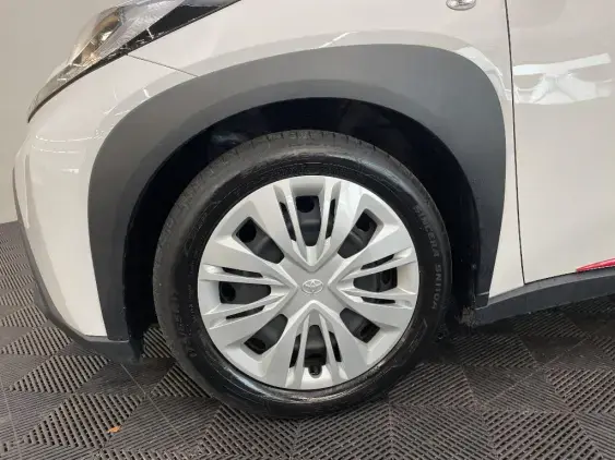 TOYOTA AYGO X - voiture d'occasion - Photo 23
