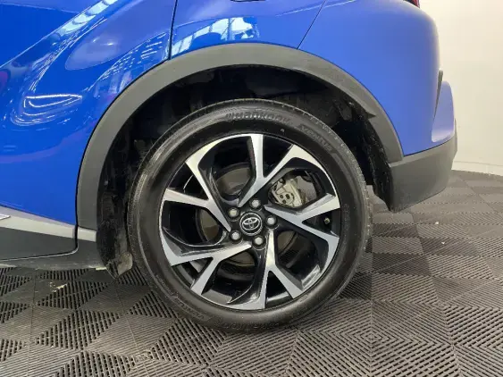 TOYOTA C-HR - voiture d'occasion - Photo 24