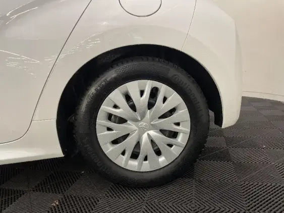 TOYOTA YARIS IV - voiture d'occasion - Photo 24