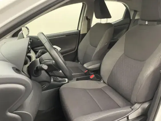 TOYOTA YARIS IV - voiture d'occasion - Photo 18