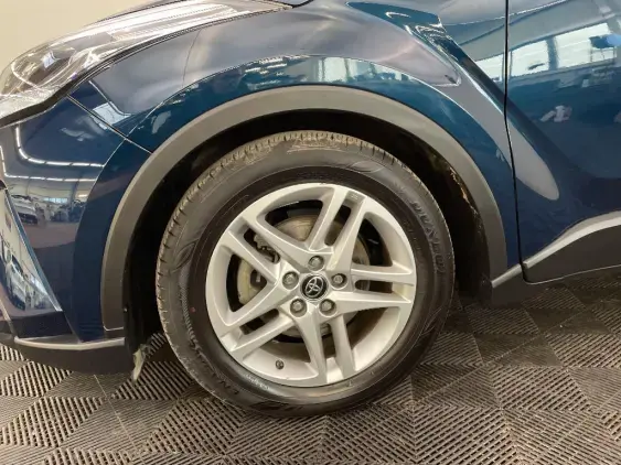 TOYOTA C-HR - voiture d'occasion - Photo 23