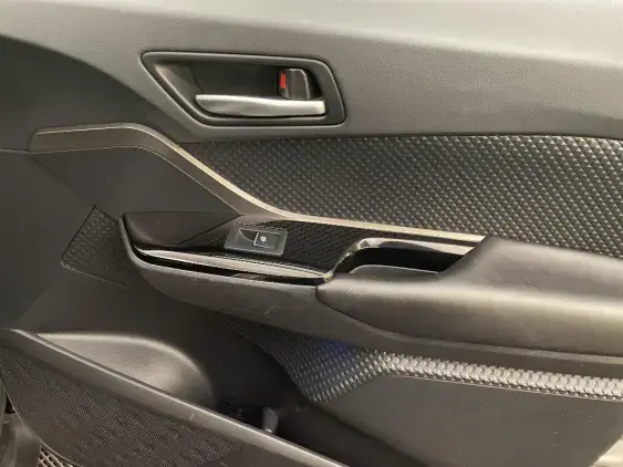 TOYOTA C-HR - voiture d'occasion - Photo 20