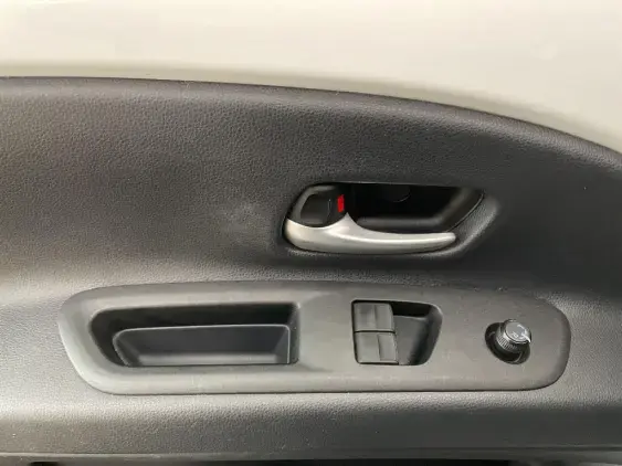 TOYOTA AYGO X - voiture d'occasion - Photo 17