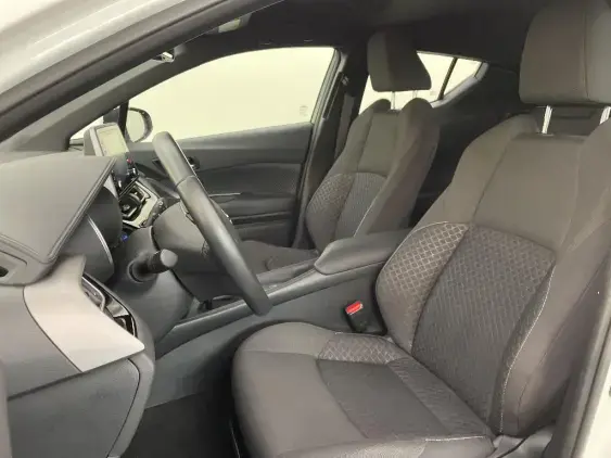 TOYOTA C-HR - voiture d'occasion - Photo 18